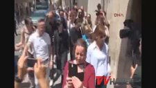 Angeline Jolie'nin Elini Öpüp Başına Koyan Mardinli