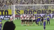 Juan Roman Riquelme unutulmaz frikik golü