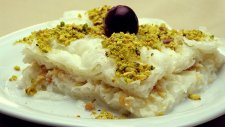 Güllaç Tarifi - Ramazan için Gül Suyu ile leziz Sütlü Tatlı
