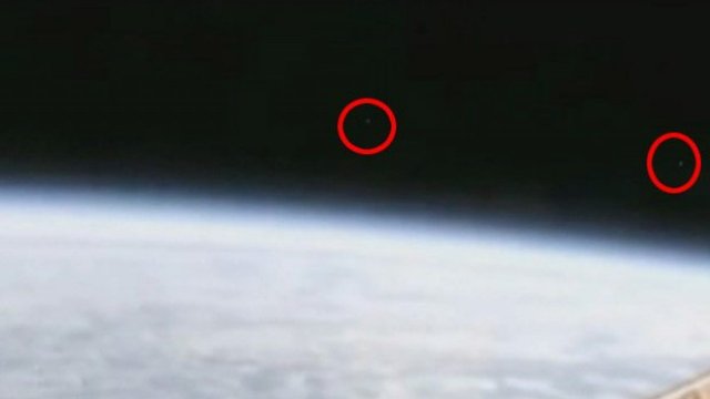 NASA Canlı Yayını Kesti Dünyadan 3 Adet UFO Yükseliyor