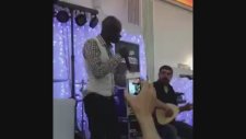 Paris'te Bir Düğün: Afrikalı Türkücü