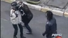 Tarkan'ın Bir Oluruz Yolunda Klibi ve Pepsi Reklamı Kamera Arkası Görüntüleri (2002)