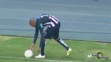 Mimbela kaleciyi fena avladı