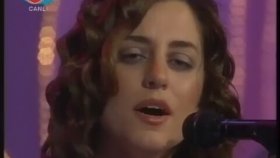 Dilek Türkan - Hastayım Yalnızım Dilek Türkan - Hastayım Yalnızım
