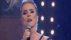 Ayşen Birgör - Gitmek Mi Zor Kalmak Mı Zor Ayşen Birgör - Gitmek Mi Zor Kalmak Mı Zor