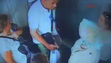 Asansöre Görümcem Binicek Sen İn