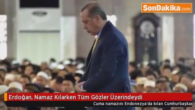 Cumhurbaşkanı Erdoğan Namaz Kılarken Tüm Gözler Üzerindeydi