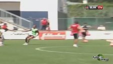 Beşiktaşlı futbolcuların şut çalışması