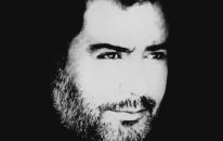 Ahmet Kaya Acılara Tutunmak
