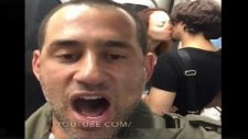 Metroda Öpüşen Çifti Trollemek