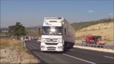 2 Saat Frene Basarak Tırı Devrilmekten Kurtarmak