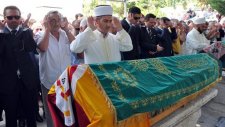 Kısmet Erkiner'in cenazesi toprağa verildi