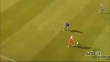 Topu indirmeden harika gol