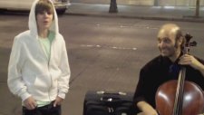 Justin Bieber - Michael Jackson Moonwalk