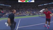 Djokovic Kortta Hayranıyla Dans Etti