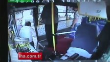 Tümseğe Sert Girdi Diye Şöförü Dövmek