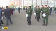 Kadınların Arkasına Sığınan Hdp''lilere Dayak