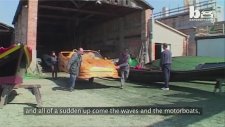 Ağaçtan Ferrari Yapıp Suda Yüzdürmek