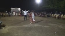 Cilveli İşveli Edalı Gelin ve Damat
