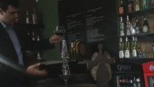 Absinth'in Alevli Bardak Gösterisiyle Damıtılması