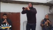 Düğünde Demba Ba Çalmak