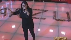 Arzu Şahin - Sen O Zaman Gör Beni Arzu Şahin - Sen O Zaman Gör Beni
