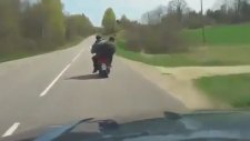 Korna Çalınan Sarhoş Motorsikletliler