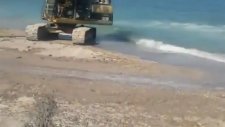 Kepçeyle Deniz Muzu Keyfi Yaşamak