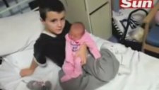 13 Yaşında Baba Olan Çocuk