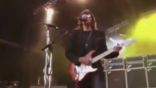 Bon Jovi - Livin' on A Prayer (1995 Londra Konseri)