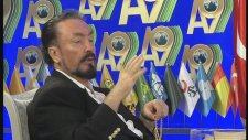 Hilmi Yavuz hocamız çok değerli bir insandır.