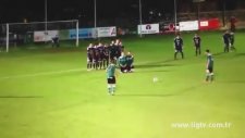 Kaleciyi Etkisiz Hale Getiren Frikik Organizasyonu