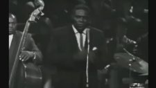 Howlin Wolf - Smokestack Lightning