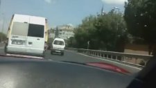 İstanbul Trafiğinde Makas Atanlara Kafa Tutan Transit