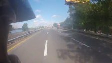 Motosiklet Çetesinin Aileye Saldırması