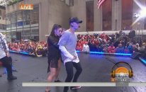 Justin Bieber - What Do You Mean? (Live on Today Show 2015)