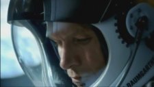 Felix Baumgartner - 37 km'den Dünyaya Atlamak - Red Bull