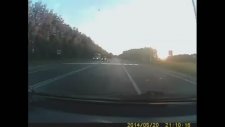 Polisten Kaçarken Polisi Yoldan Çıkarmak