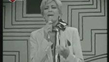 Lale Belkıs & Yalçın Otağ - Yoğurt Koydum Dolaba