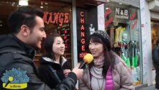 Turist Kızlara Türk Erkeğini Sormak - Sarı Mikrofon