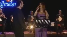 Hakan Aysev - İzel - Veda Busesi Hakan Aysev - İzel - Veda Busesi
