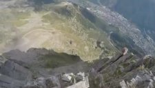 Çılgın Wingsuit Uçuşu