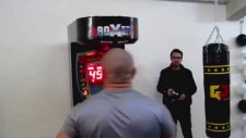 Gökhan Saki'den çılgın tekme!