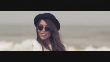 Scaramouche Feat. Coral - Je Voyage