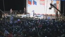Erdoğan sürpriz yaptı ve Fransa'da sahneye bu türküyle çıktı (4 Ekim 2015)