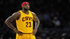 LeBron James'ten maç içinde selfie
