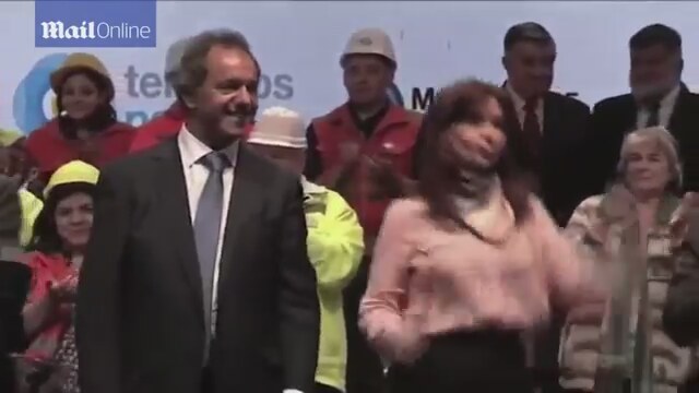 Çılgınca Dans Eden Arjantin Lideri
