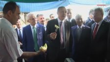 RTE'nin Elinden Kavun Yemek