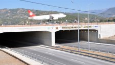 Türkiye'nin ilk Viyadüklü Uçak Pisti Açıldı