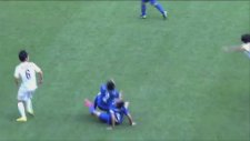Rövaşata ile Kendi Takım Arkadaşını Bayıltan Futbolcu!